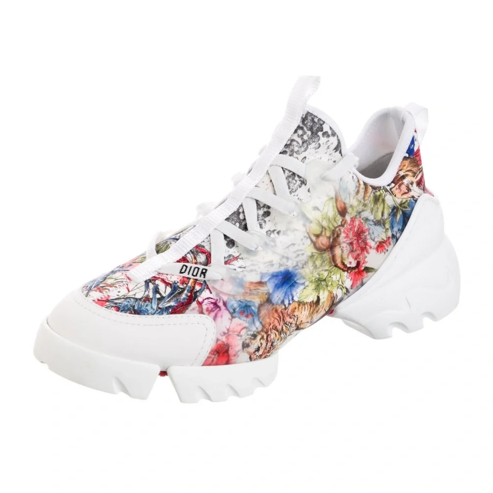 Dior D connect sneaker 9.5 with box zodiac print
